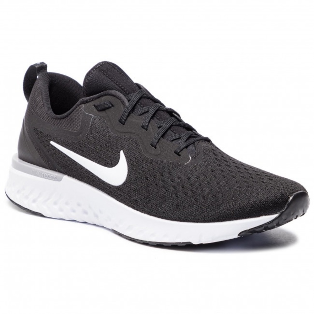 👟 Nike Odyssey React black and white running shoes